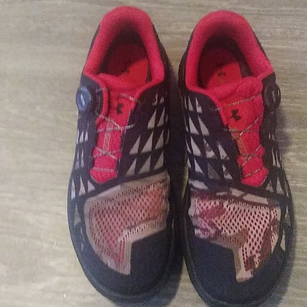 Underarmour mens sneakers 11